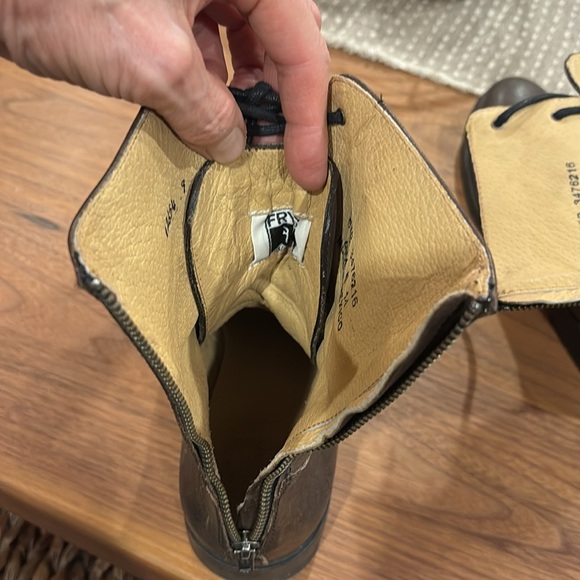 FRYE lace up boot with easy on and off zippers in the back. Hardly worn. - Picture 9 of 9